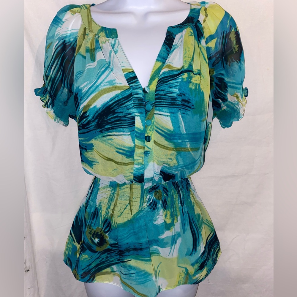 Women’s size Large HEART SOUL blouse with elastic waistband